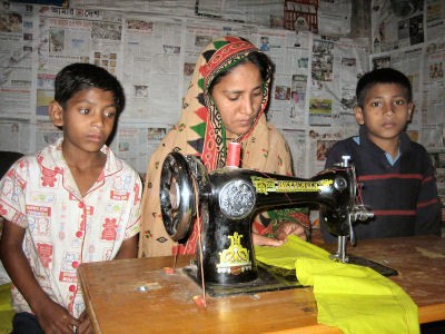 Family supported by SOS Social Centres FSP in Chittagong, 
Bangladesh